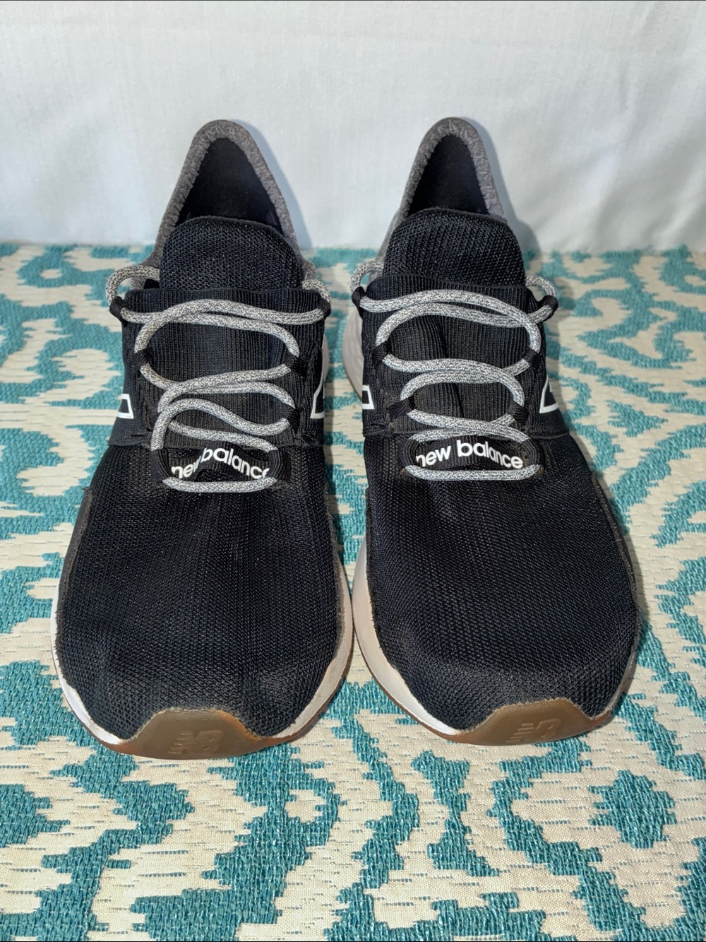 New Balance Black & Gray Knit-Back Athletic Sneakers Fresh Form Roav Boys Sz 4.5 - Picture 2 of 11